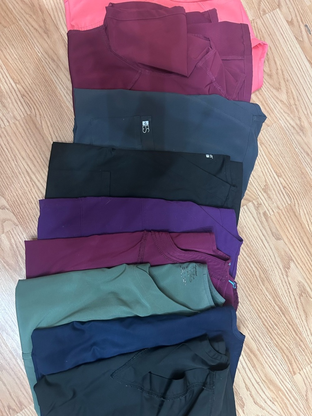 M/L scrub tops